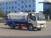 江淮綠化噴灑車圖片