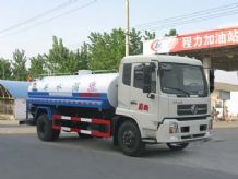 東風(fēng)灑水車圖片