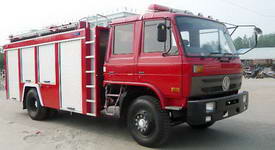 東風(fēng)153泡沫消防車(6噸)圖片