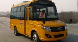 24-35座小學(xué)生專用校車圖片