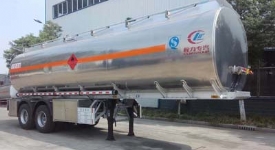 37.3立方鋁合金運(yùn)油半掛車圖片