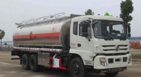 東風(fēng)后八輪鋁合金運(yùn)油車圖片